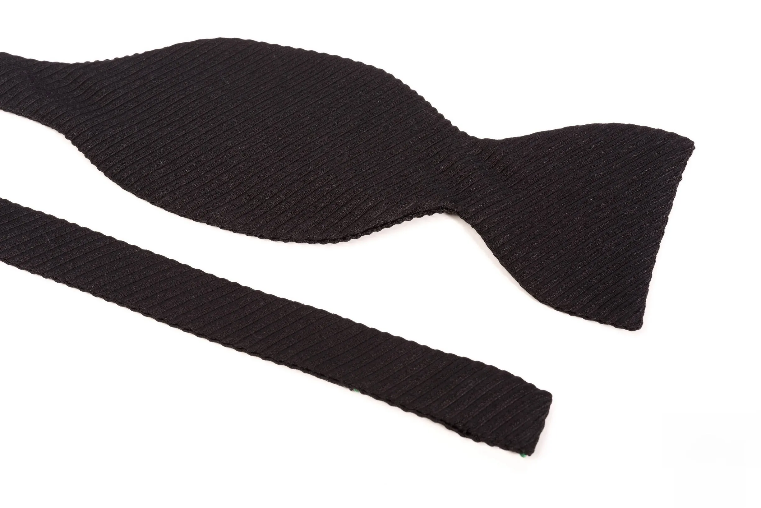 Black Single-End Wide Rib Grosgrain Bow Tie